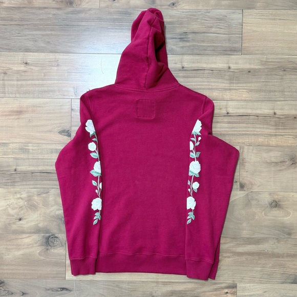 Hollister Women's Red Hoodie with White Floral Design Size L - Picture 6 of 14